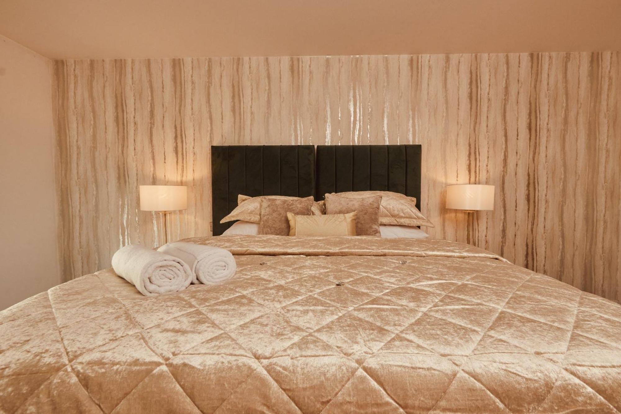 Central Leeds Dock Apt, Free Secure Parking! 2 Bed Kültér fotó