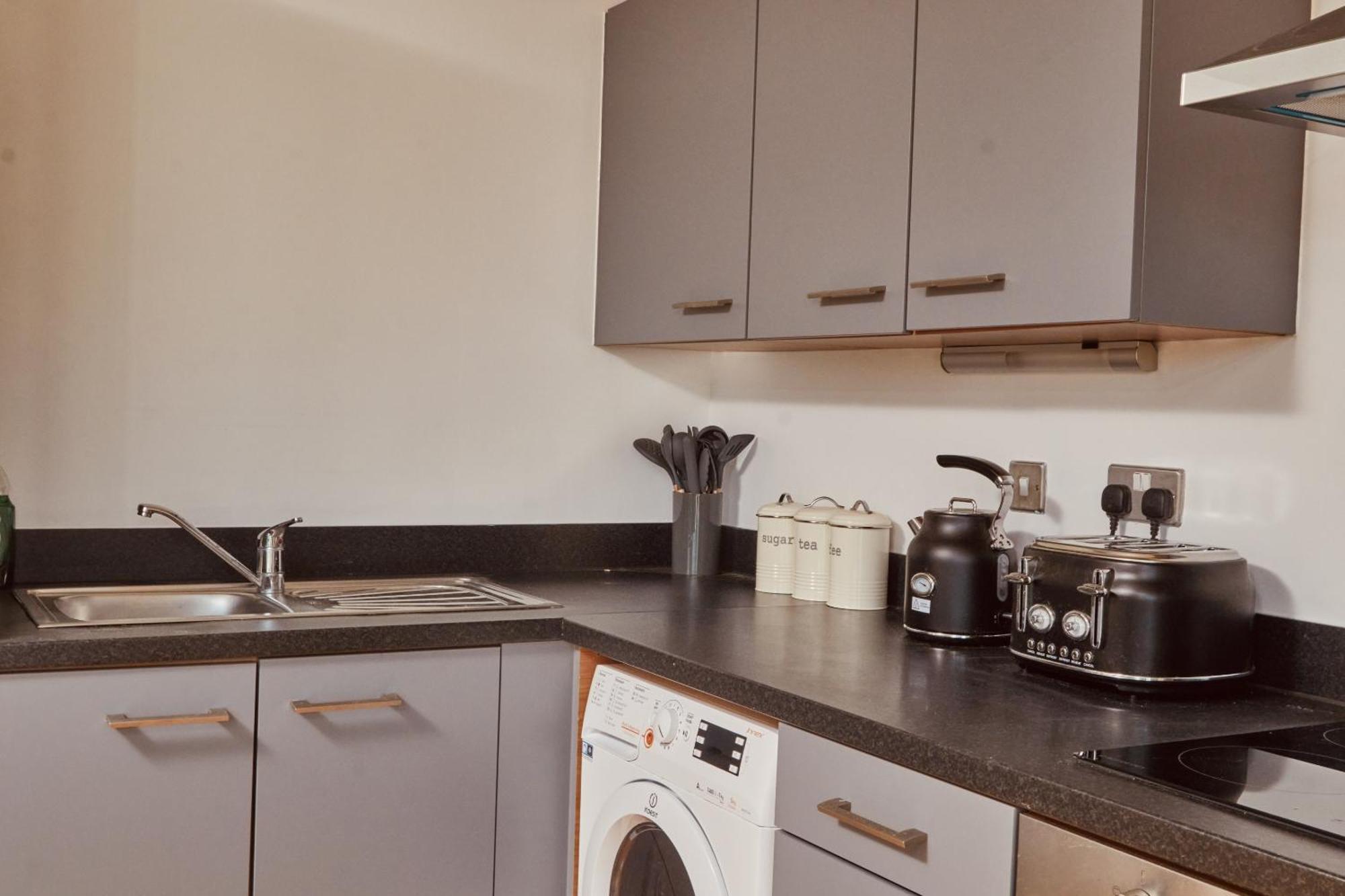 Central Leeds Dock Apt, Free Secure Parking! 2 Bed Kültér fotó