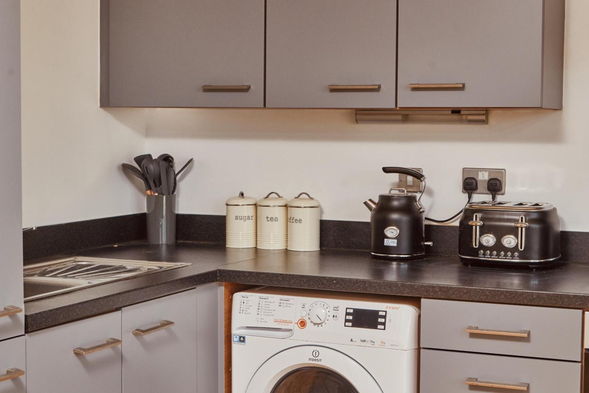 Central Leeds Dock Apt, Free Secure Parking! 2 Bed Kültér fotó